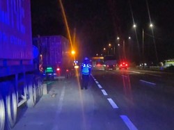 Perintah Kakorlantas Polri, Polantas Tertibkan Truk di Seluruh Ruas Tol