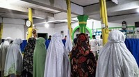 Jemaah Naqsabandiyah di Padang Salat Tarawih Pertama Malam Ini