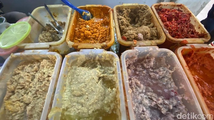 Uni Bumbu Bintaro yang punya berbagai jenis bumbu halus untuk masakan