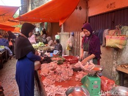 H-1 Ramadan, Harga Telur dan Ayam Naik di Pasar Tradisional Palembang