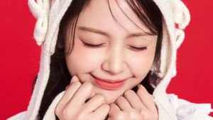 Potret Gemas Carmen Buat Comeback RUDE! Hearts2Hearts