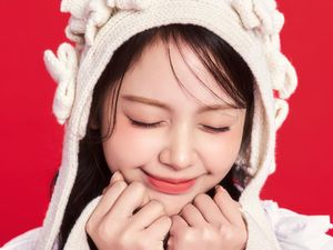 Potret Gemas Carmen Buat Comeback RUDE! Hearts2Hearts