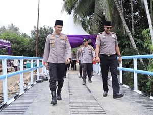 Jembatan Merah Putih Presisi di Kuansing Sudah Jadi, Warga Apresiasi Polisi