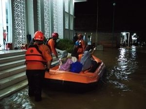 Tanggul Sungai Citalahab Jebol Lagi, Ratusan Rumah di Ciamis Terendam