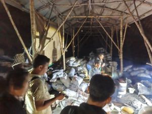 Polda Babel Gerebek Gudang Peleburan Timah Ilegal, 3 Orang Diamankan