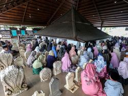 Doa dan Tata Cara yang Dianjurkan Saat Ziarah ke Makam Wali