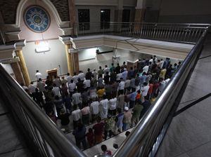 Panduan Shalat Tarawih di Rumah dan Masjid Saat Bulan Ramadhan
