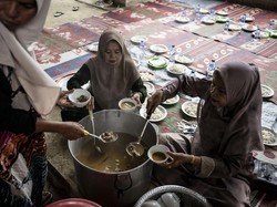 10 Tradisi Lebaran Unik Masyarakat Indonesia, Ada Asal Daerahmu?