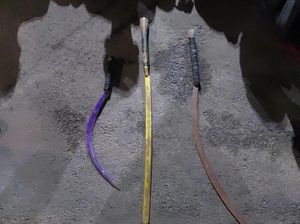 Satgas Anti Tawuran Polda Metro Tangkap 7 Pemuda-Sita Senjata Tajam di Jakut