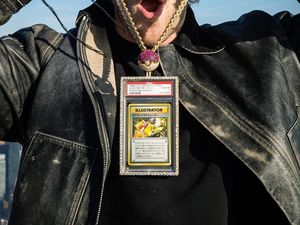 Menyoal Kartu Pokemon Milik Logan Paul Laku hingga Rp 277 Miliar