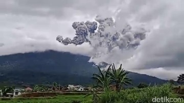 Gunung Marapi Sumbar Erupsi, Warga Diminta Waspada Hujan Abu