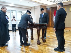 Ahmad Muzani Lantik Bias Layar sebagai Anggota PAW MPR RI