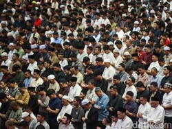 Doa Kamilin Tarawih Panjang Sesuai Sunnah: Arab, Latin & Artinya