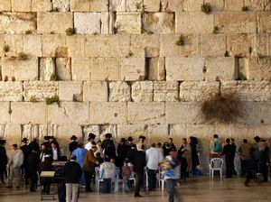 Sejarah Tembok Ratapan yang Asli: Tempat Suci Umat Yahudi