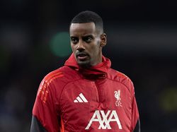 Musim Liverpool Berantakan karena Beli Isak