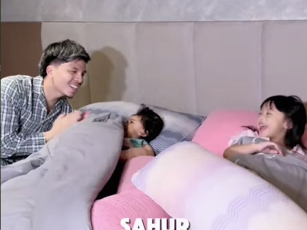 Antusias Atta Halilintar Sahur Pertama Bareng Keluarga