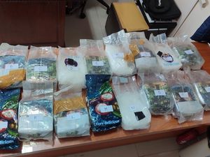 Detik-detik Polisi Gagalkan Peredaran Sabu 17 Kg di Exit Tol Bakauheni