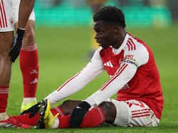 Sialnya Saka: Buka Puasa Usai Teken Kontrak Baru, Eh Cedera