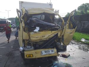 Kecelakaan Maut di Exit Tol Krian-Gresik, Sopir Truk Tewas