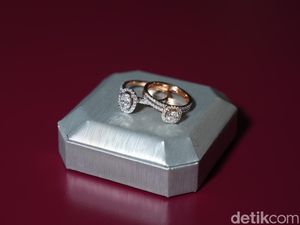Frank & Co. Gandeng Desainer Monica Ivena Rilis Cincin Terinspirasi Puisi Cinta