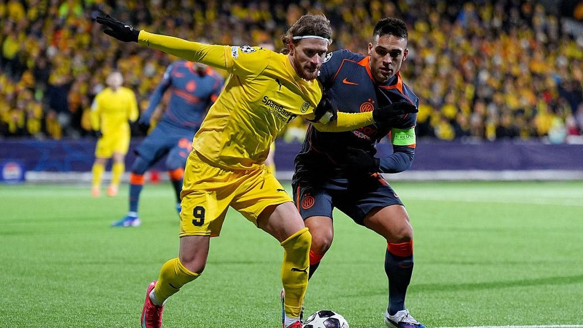 Kapten Inter Milan Lautaro Martinez cedera dalam pertandingan melawan Bodo/Glimt (Foto: Getty Images/Martin Ole Wold)