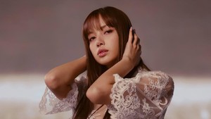 Lisa BLACKPINK Memasuki Designer Era, Rancang Koleksi Kith Spring 2026