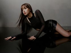 Menyoal Syuting Film Lisa BLACKPINK di Cafe Kemang