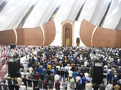 Melihat Lagi Salat Tarawih Perdana di Masjid IKN
