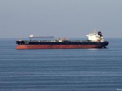 Iran Kendalikan Selat Hormuz, Kapal Musuh Dilarang Melintas!