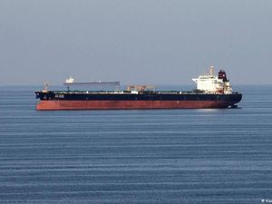 Mengapa Selat Hormuz di Lepas Pantai Iran Sangat Krusial?