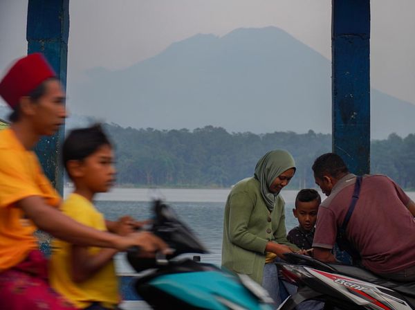 Ngabuburit Sambil Nikmati Alam di Ranu Klakah