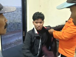 Penampakan Dzikri yang Ditemukan Selamat Setelah Hilang di Gunung Ijen