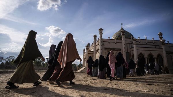 Bingkai Sepekan : Imlek, Rabu Abu, dan Awal Ramadan Beriringan di Februari 2026