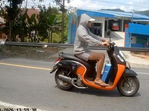 Perampok Bunuh Wanita Penjaga Agen Bank di Luwu Terekam CCTV, Polisi Telusuri