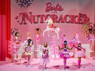 Tren Mainan Fisik Kembali Menguat, Barbie - K-Pop Demon Hunters Curi Perhatian