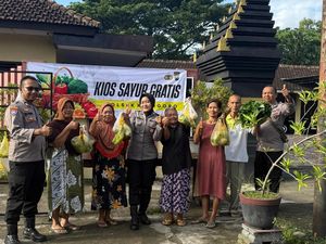 Cara Polres Blitar Pererat Silaturahmi Lewat Jumat Berkah