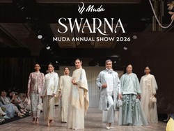 Gelar Fashion Show Bertajuk SWARNA, MUDA Pamerkan Koleksi Raya 2026