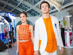 Cinta Laura Akui Manja Banget dengan Arya Vasco