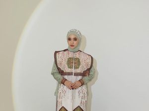 Gaya Hijab Hijau Pastel Nabila Taqiyyah Ini Jadi Inspirasi Lebaran Gen Z!