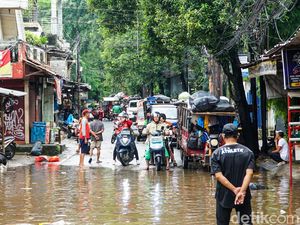 Waspada Banjir Jakarta, Ini Perkiraan Hujan sampai 24 Februari 2026