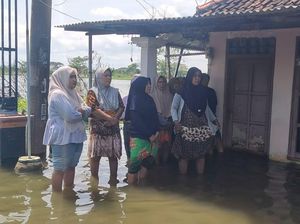 Korban Banjir Bengawan Jero Lamongan Keluhkan Bantuan Minim