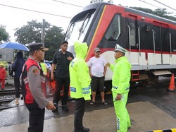 Tiang LAA Ikut Roboh Imbas Kecelakaan KA Bandara Soetta Vs Truk di Poris