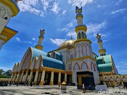 Pemprov NTB Tak Lagi Undang Imam Tarawih dari Timur Tengah