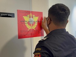 Bea Cukai Segel Toko Perhiasan Mewah di Pluit!