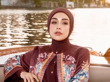Celine Evangelista Pamer Calon Rumahnya di Madinah