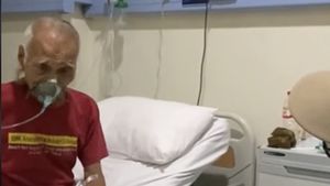 Kesabaran Diding Boneng Jalani Perawatan di RS Usai Sesak Napas