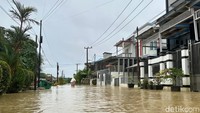 Potret Samarinda Tergenang Usai Diguyur Hujan Sejak Dini Hari