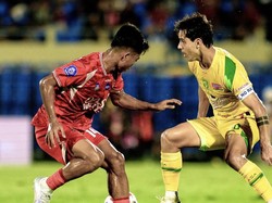 Gol Guarrotxena Bawa Persijap Unggul 1-0 atas Persebaya di Babak Pertama