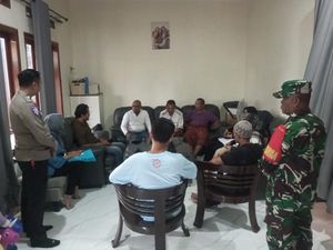 Korban Penipuan Popok Bayi Rp 5 M Geruduk Rumah Pelaku di Lawang