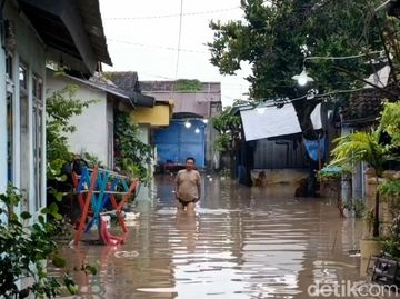 Banjir Masih Merendam Pemukiman di Probolinggo
